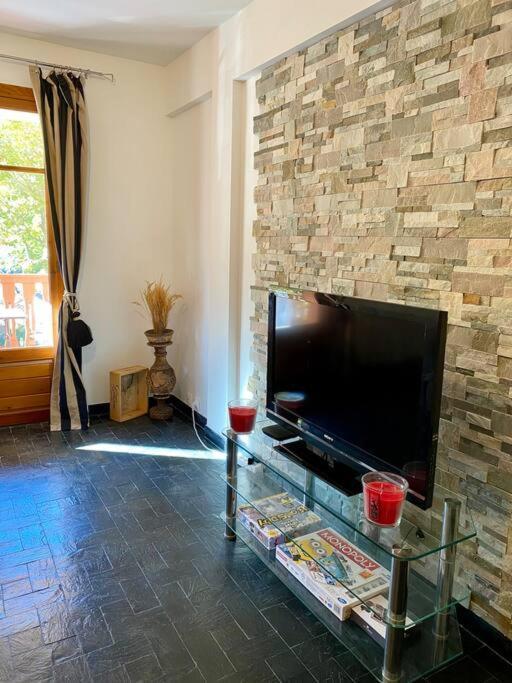 Charmant Appartement Renove Au Coeur Du Village Saint-Martin-Vésubie Exterior photo